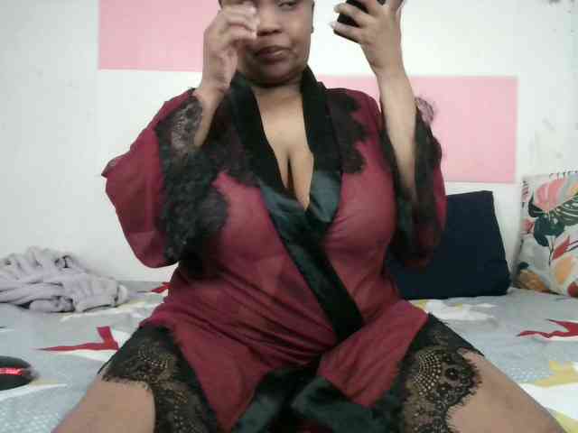 BIGTITTISXX webcam