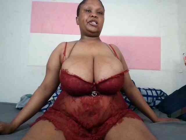BIGTITTISXX webcam