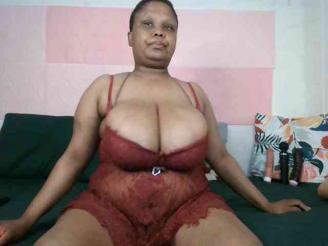 BIGTITTISXX