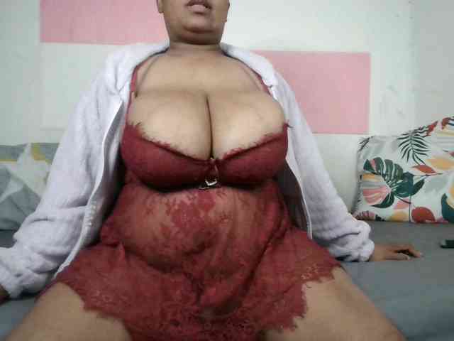 BIGTITTISXX BIGTITTISXX