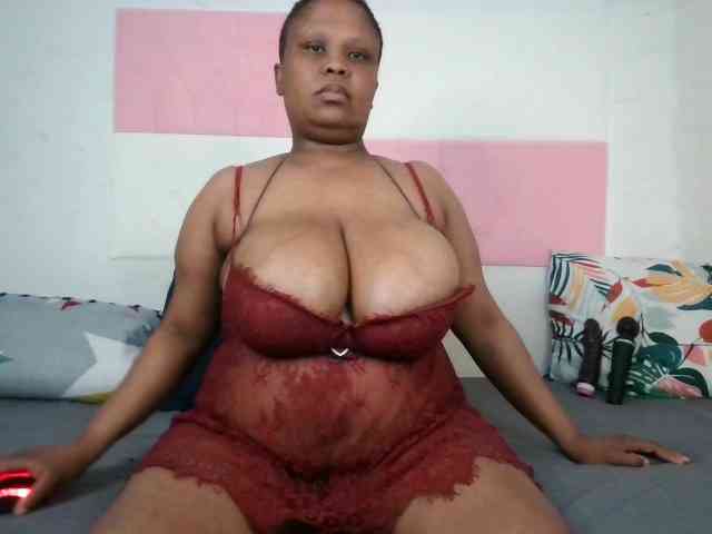 BIGTITTISXX webcam