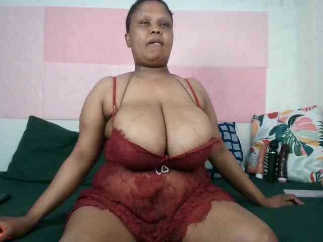 BIGTITTISXX BIGTITTISXX