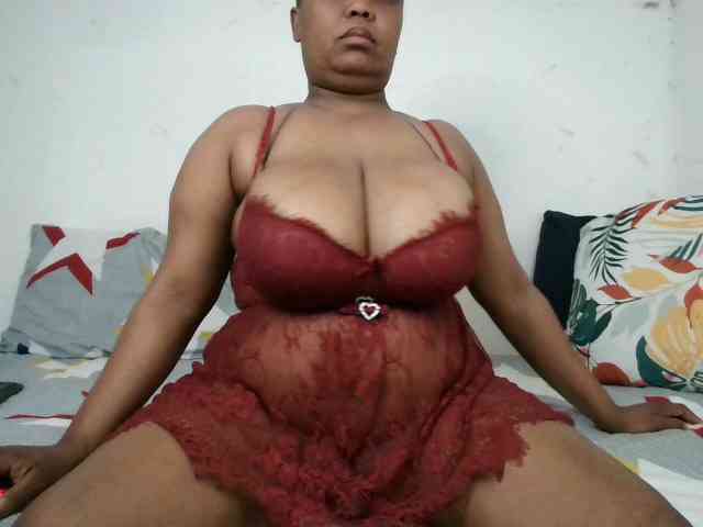 BIGTITTISXX webcam