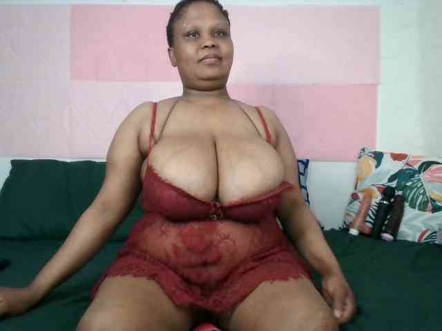 BIGTITTISXX