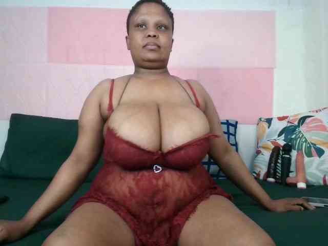 BIGTITTISXX