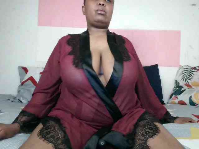 BIGTITTISXX