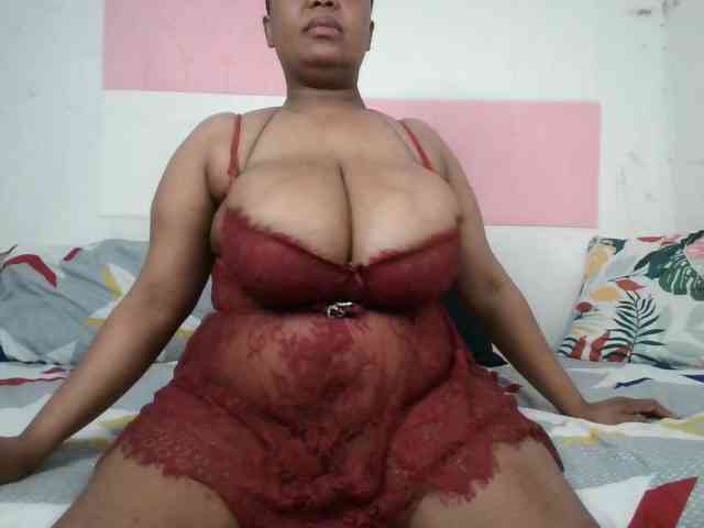 BIGTITTISXX