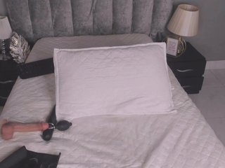 Chloe-'s Live Webcam