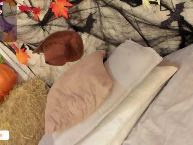Chloe- live cam on BongaCams