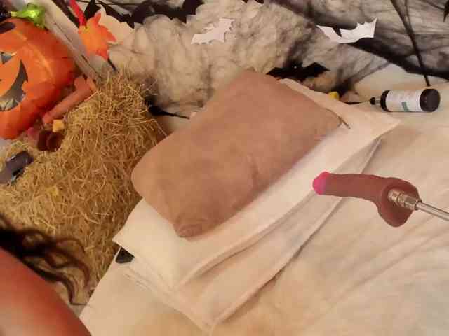 Chloe- webcam