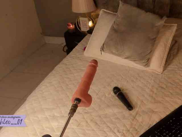 Chloe- webcam