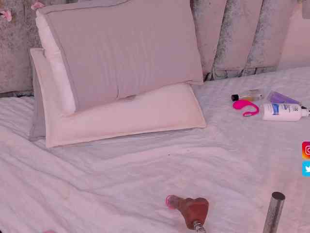 Chloe- webcam