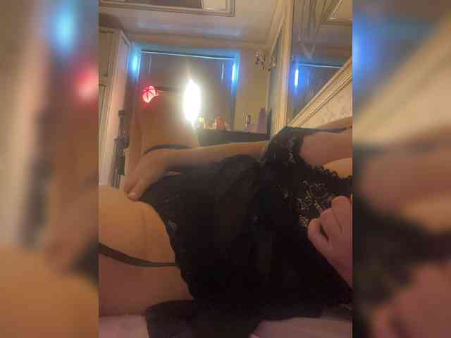 Kira11111 webcam