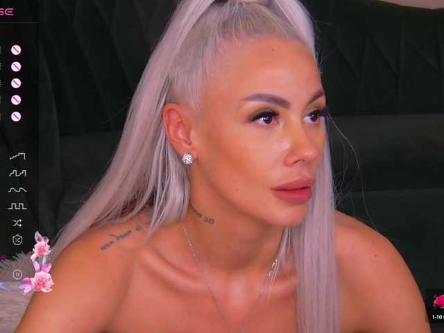 BailleyRush live webcam show