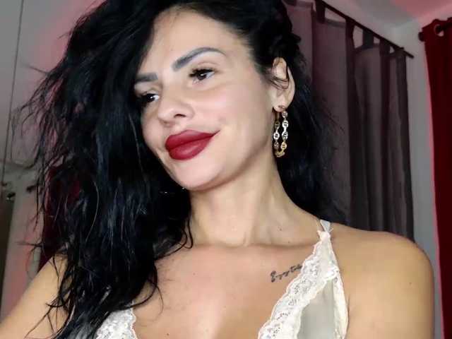 ell3 live cam on BongaCams