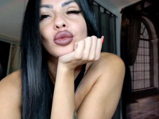 Ella-Hottie