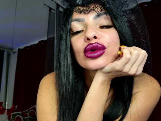 Ella-hottie live cam