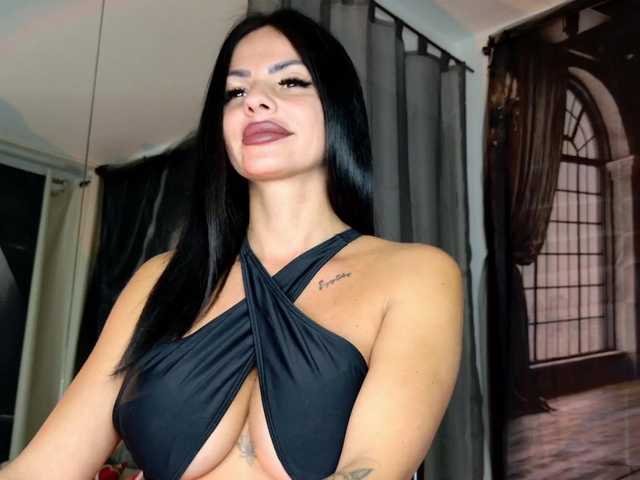 Ella-Hottie