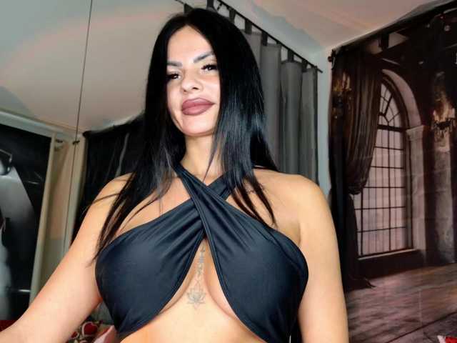 Ella-Hottie