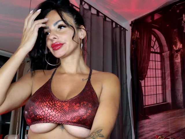 ell3 live cam on BongaCams