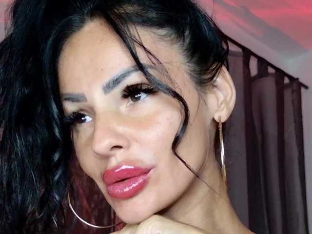 ell3 live cam on BongaCams