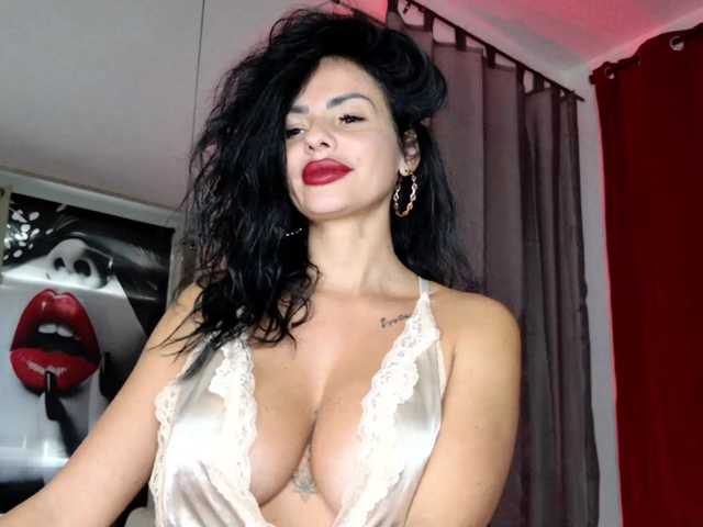 Ella-Hottie