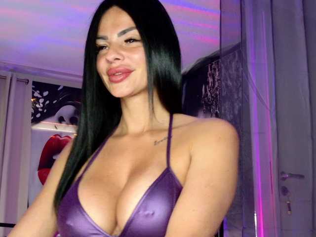 Ella-Hottie