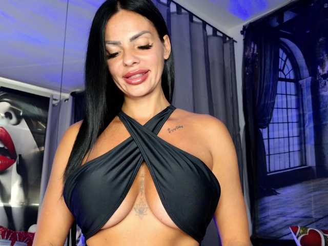 ell3 live cam on BongaCams