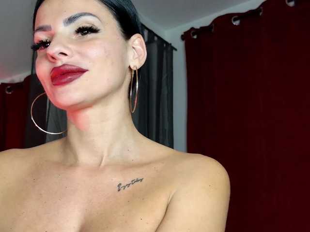 ell3, en vivo ahora en BongaCams