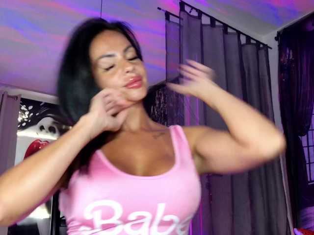 Ella-Hottie