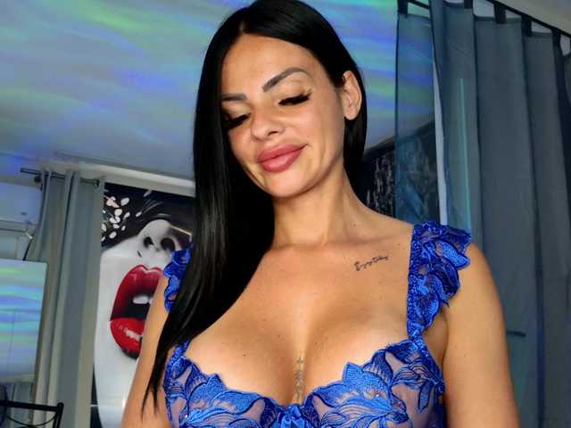 Ella-Hottie