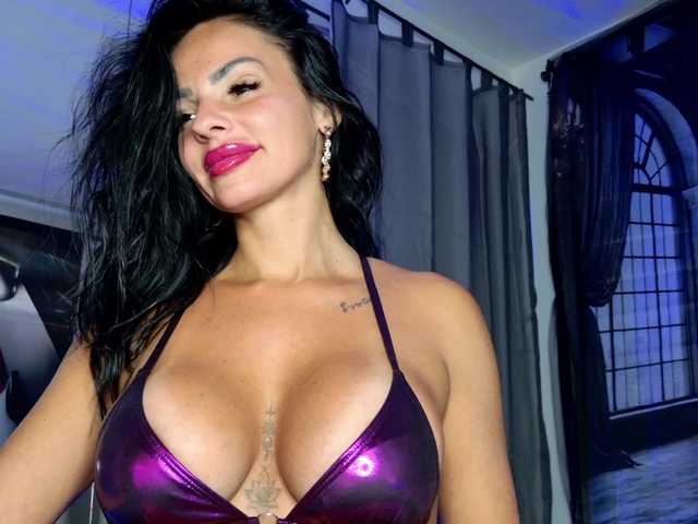 ell3 live cam on BongaCams