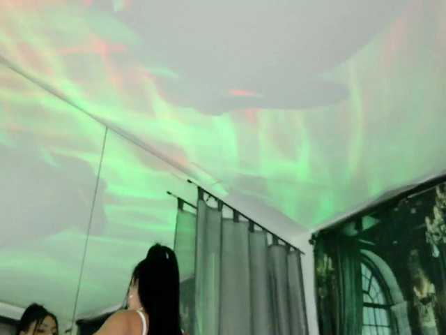 Ella-Hottie live cam preview
