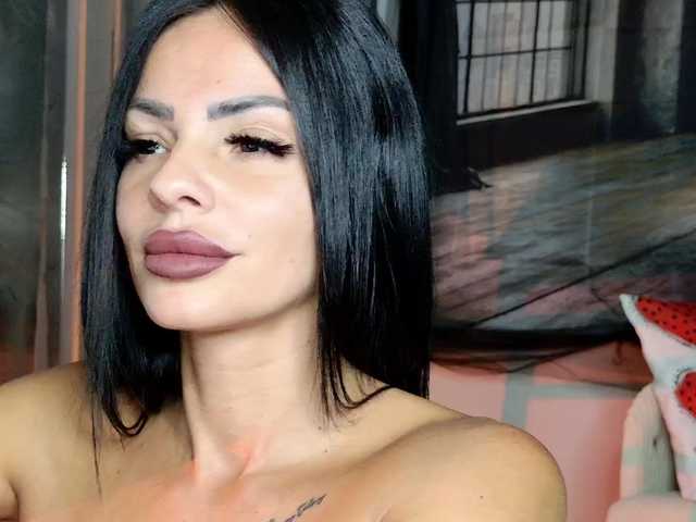 Ella-Hottie