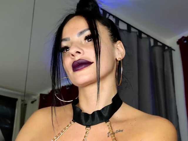 ell3 live cam on BongaCams