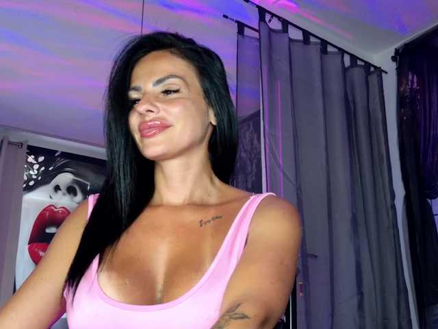 Ella-Hottie