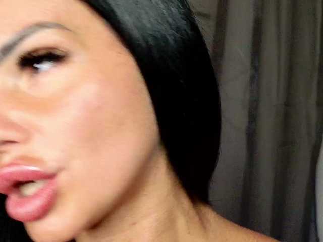 ell3 live webcam show