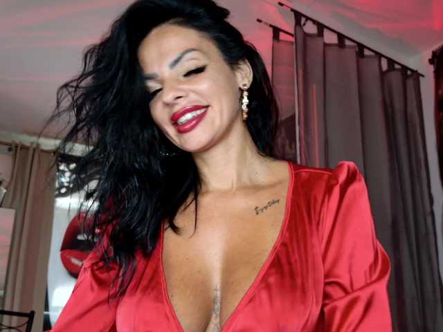 ell3 live cam on BongaCams