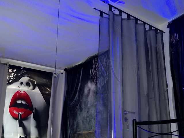 ell3 live cam on BongaCams
