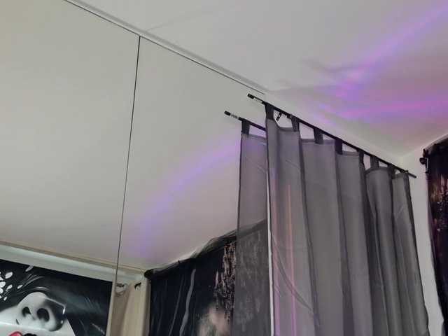 ell3 live cam on BongaCams