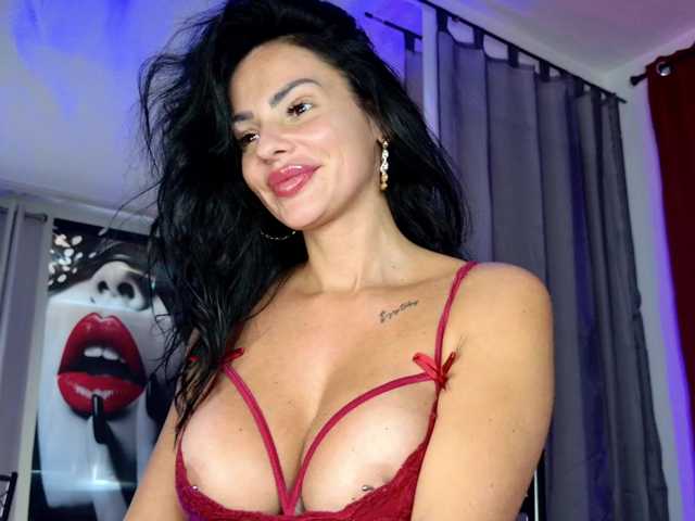 Ella-Hottie