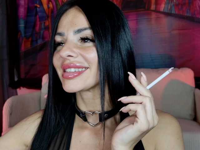 ell3's BongaCams show and profile