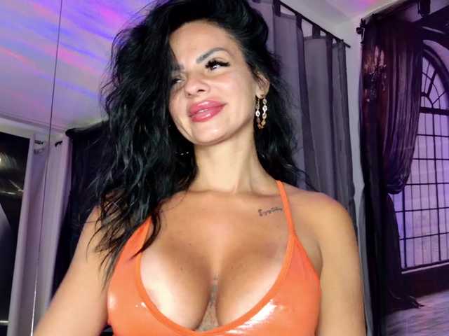Ella-Hottie