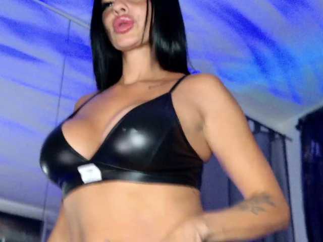 ell3 live webcam show
