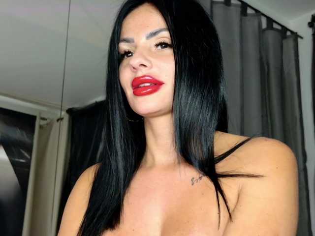 Ella-Hottie