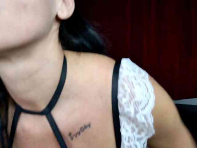 Modelo: Ella-Hottie