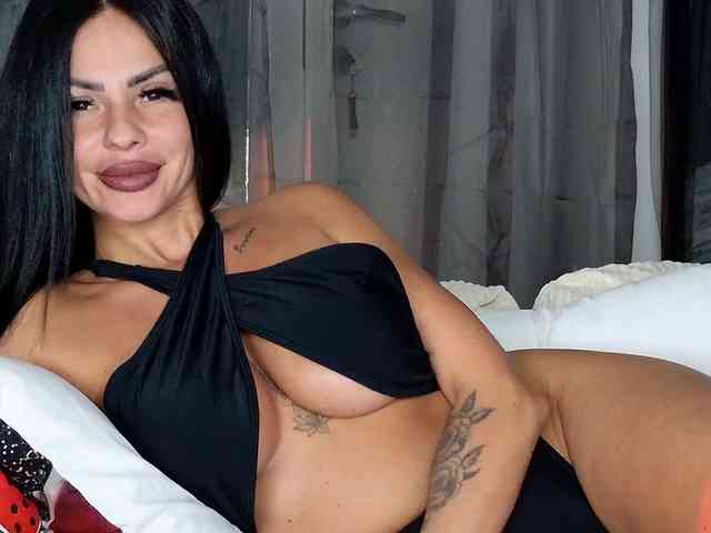 Ella-Hottie