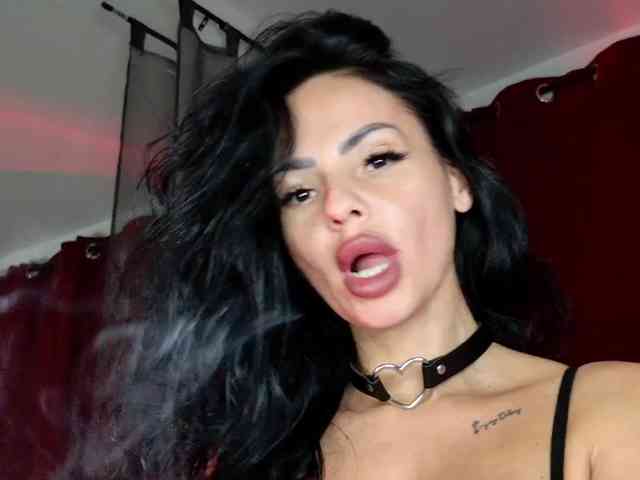 Ella-Hottie