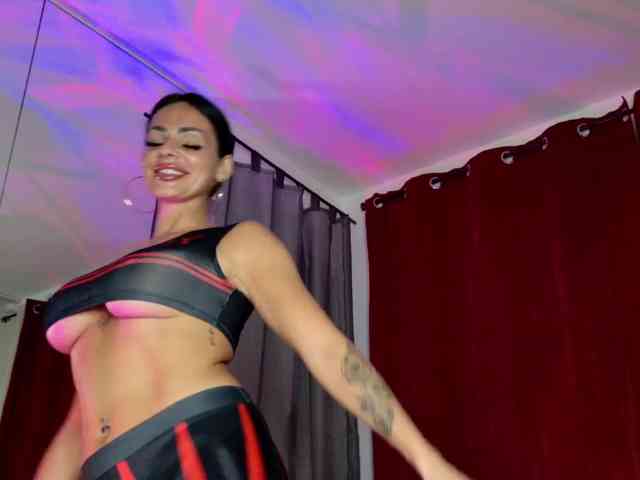 Ella-Hottie