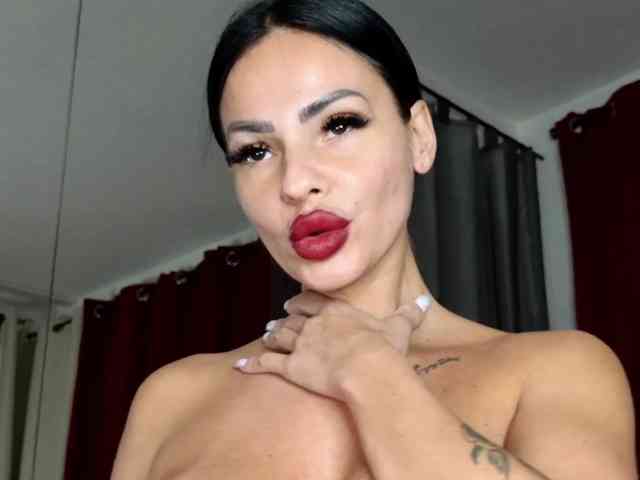 Ella-Hottie